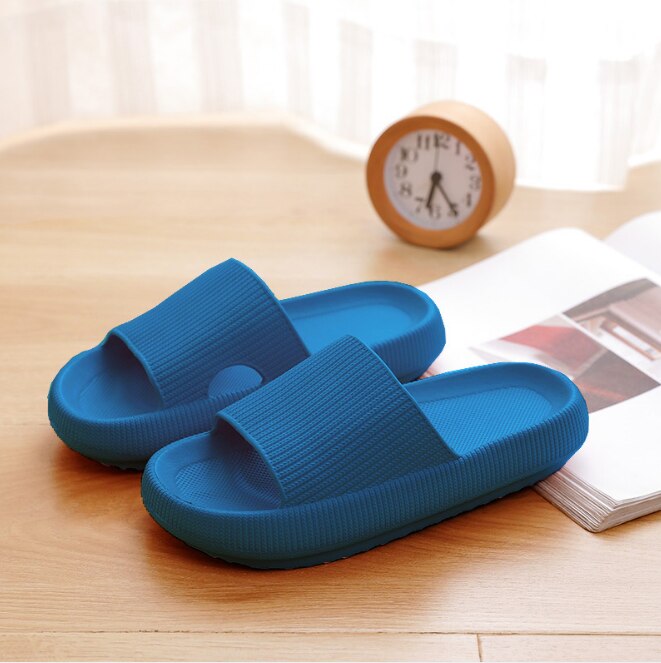 Fashion Quick-drying Thickened Non-slip Slippers